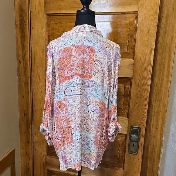 Westbound Pink and White Relaxed Tie Front Button Down - Picture 4 of 4